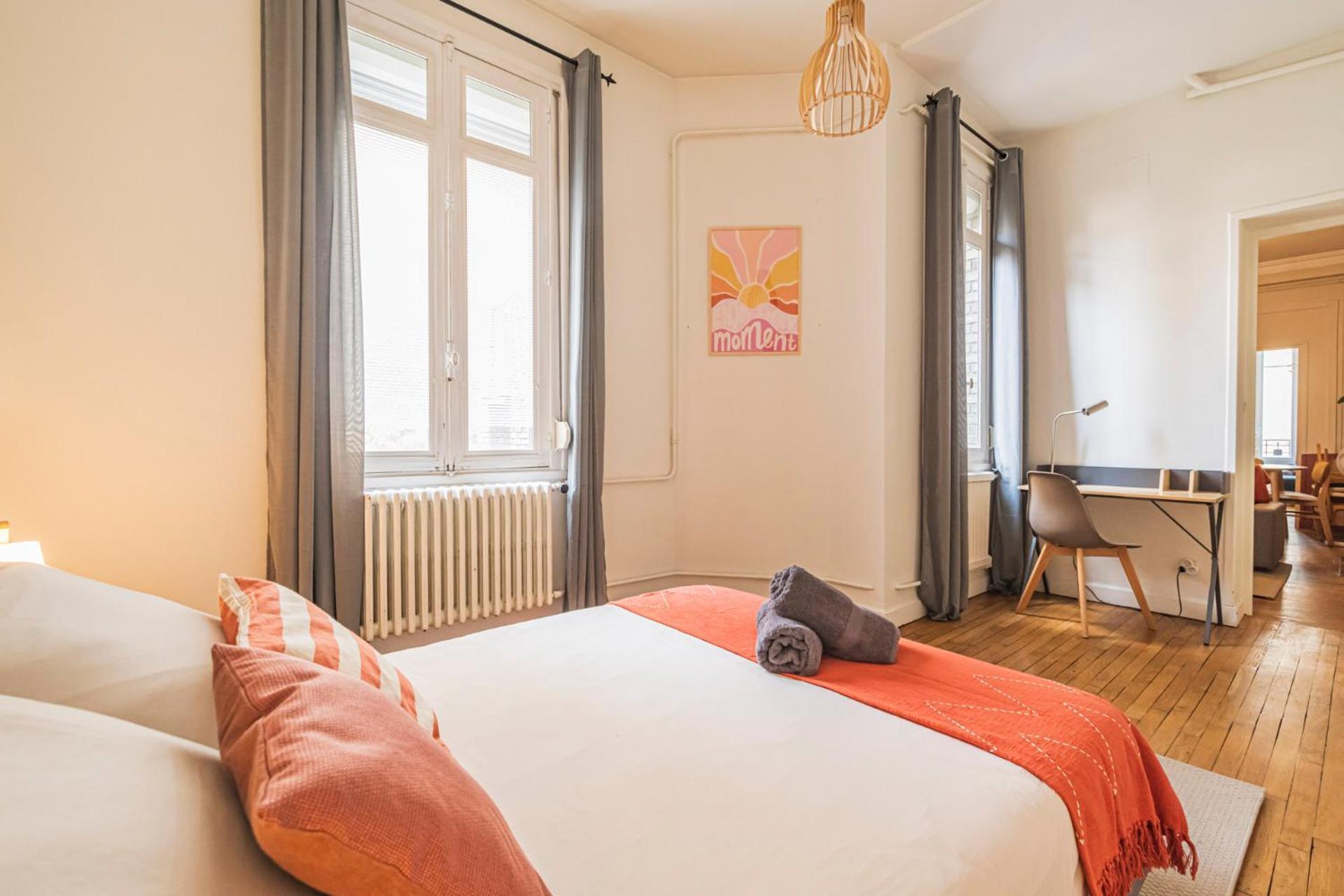 L'Haussmannien - Spacieux 4 Chambres - Centre - Gare Ρενς Εξωτερικό φωτογραφία